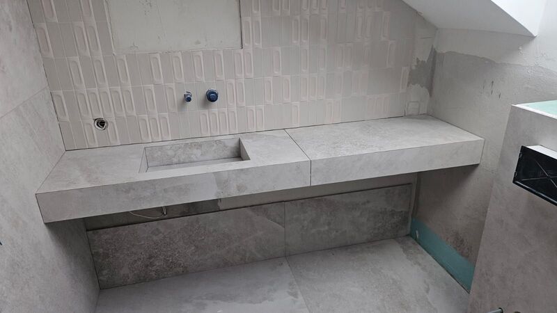 DTM Glazurnik - Płytki wielkiego formatu i wyroby