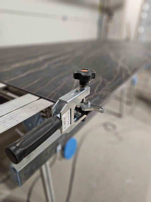 DTM Glazurnik - Płytki wielkiego formatu i wyroby